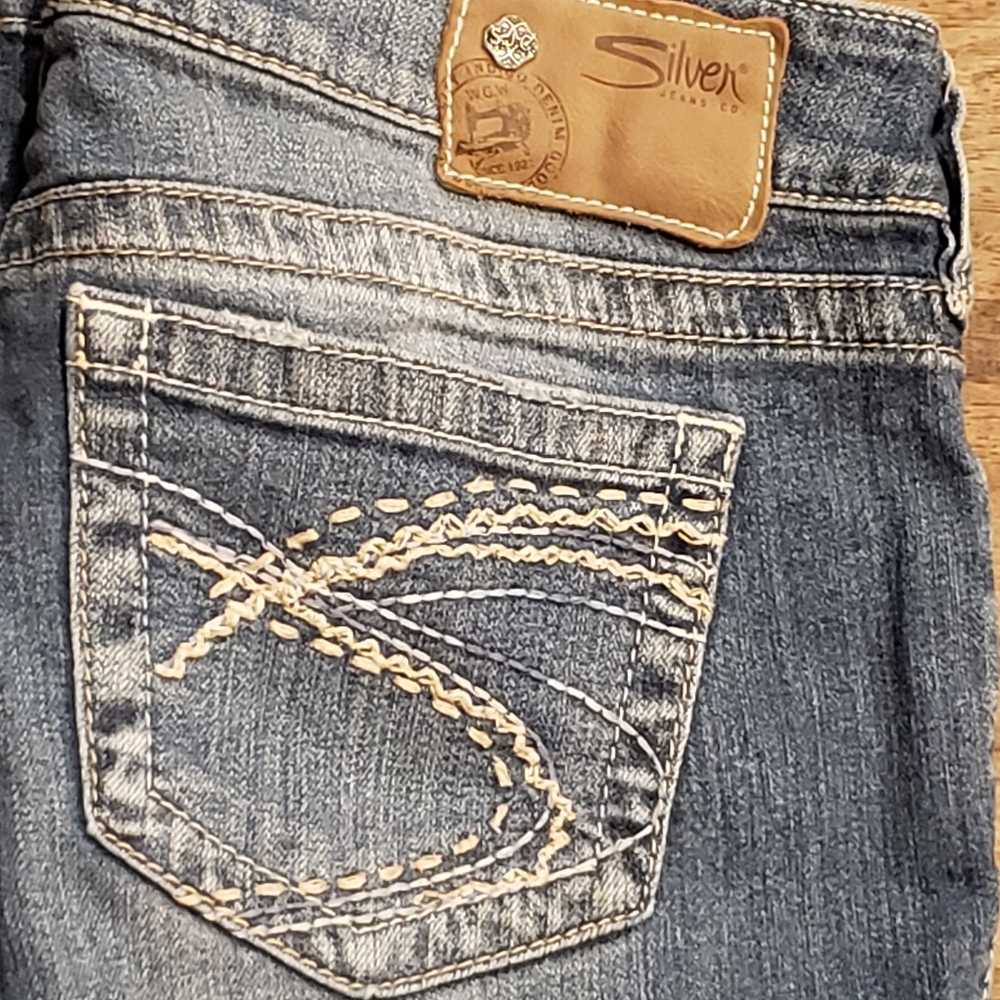 Jeans - Picture 2 of 2